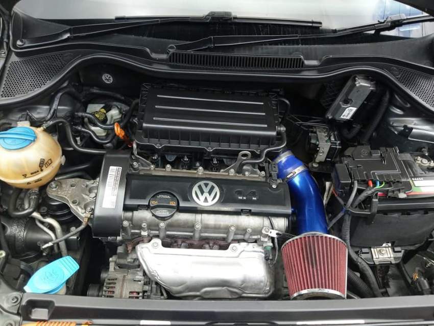 volkswagen polo 2011 - 5 - Compact cars  on Aster Vender