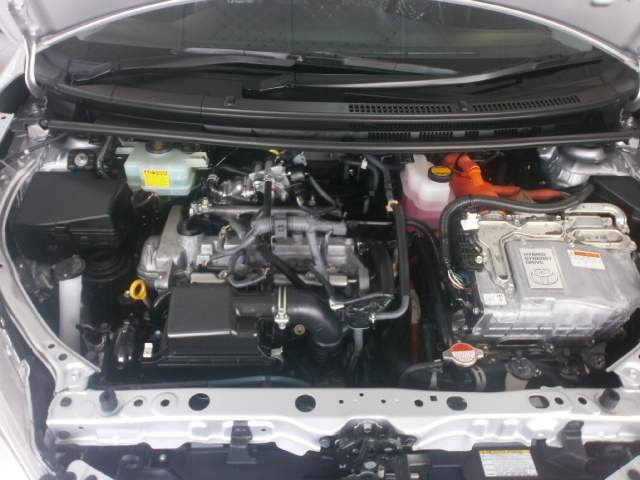 Toyota Aqua - 7 - Family Cars  on Aster Vender