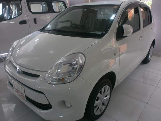 Toyota Passo - 1 - Family Cars  on Aster Vender