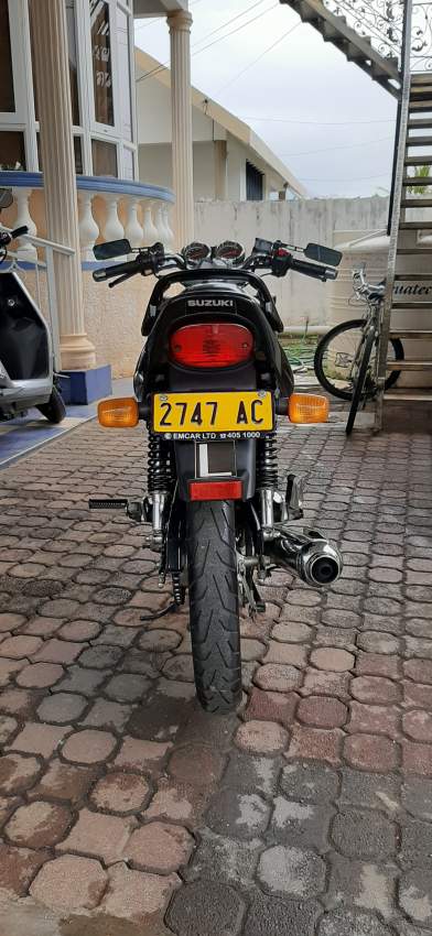 Suzuki EN-125 (AC) - 0 - Roadsters  on Aster Vender