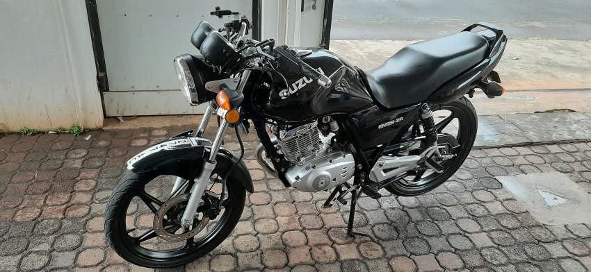 Suzuki EN-125 (AC) - 2 - Roadsters  on Aster Vender