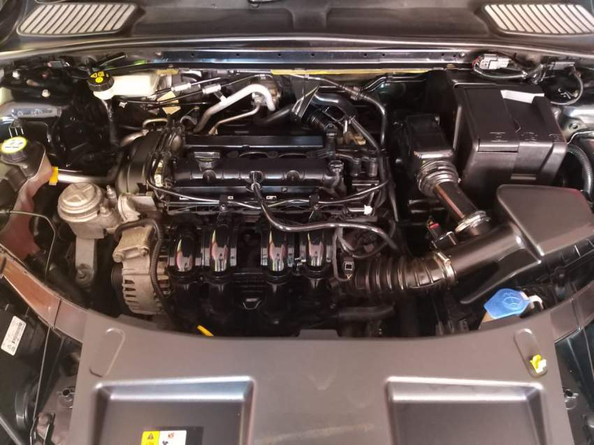 Ford Mondeo 2011 - 4 - Family Cars  on Aster Vender