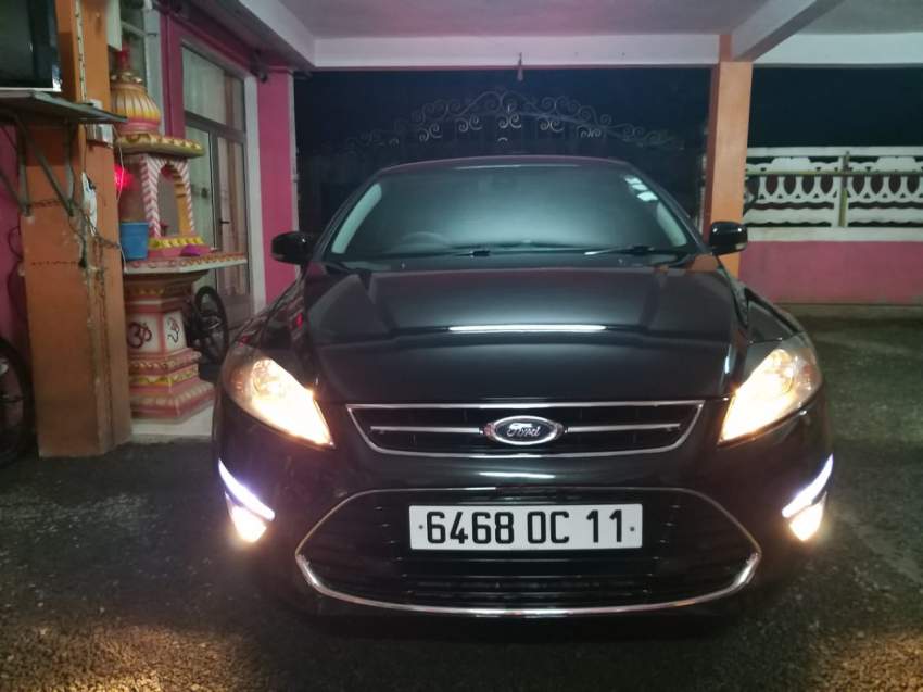 Ford Mondeo 2011 - 2 - Family Cars  on Aster Vender