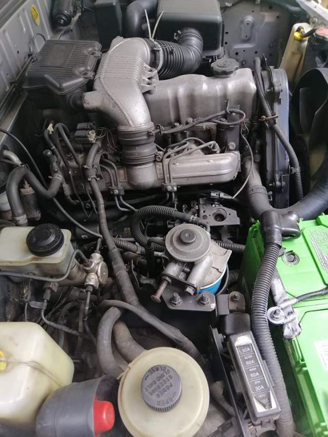 Mazda B2500 Yr 2001 - 3 - Pickup trucks (4x4 & 4x2)  on Aster Vender