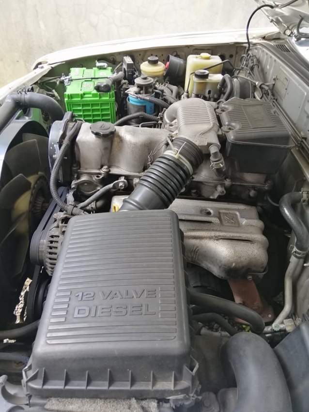 Mazda B2500 Yr 2001 - 2 - Pickup trucks (4x4 & 4x2)  on Aster Vender