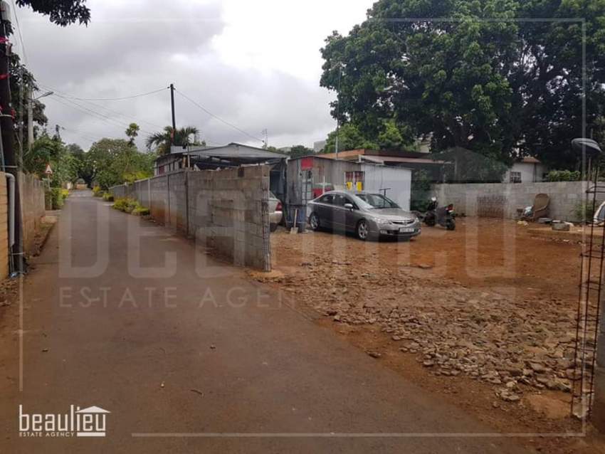 Residential land of 10 perches is for sale in Triolet on Aster Vender