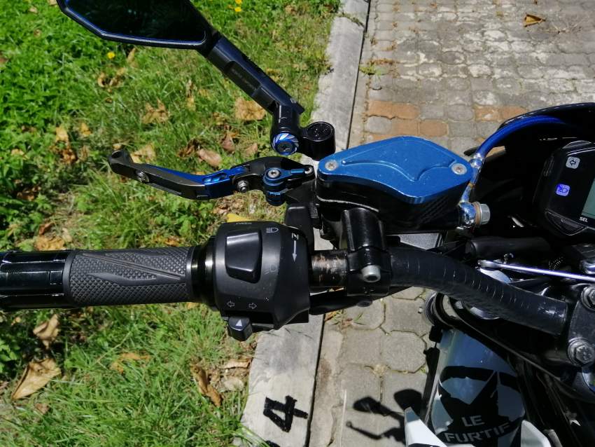 Suzuki Gixxer 150 - 2 - Sports Bike  on Aster Vender