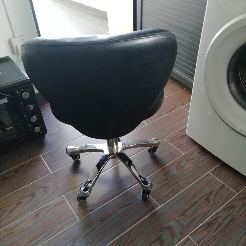 Swivel typist chair - 3 - Desk chairs  on Aster Vender