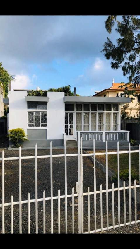 Maison a vendre - 13 perche - Rs 4.5M - 2 - House  on Aster Vender