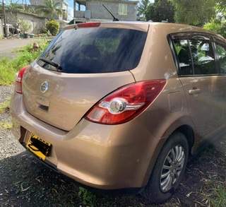 Nissan Tiida 2008 Hatchback - 2 - Compact cars  on Aster Vender