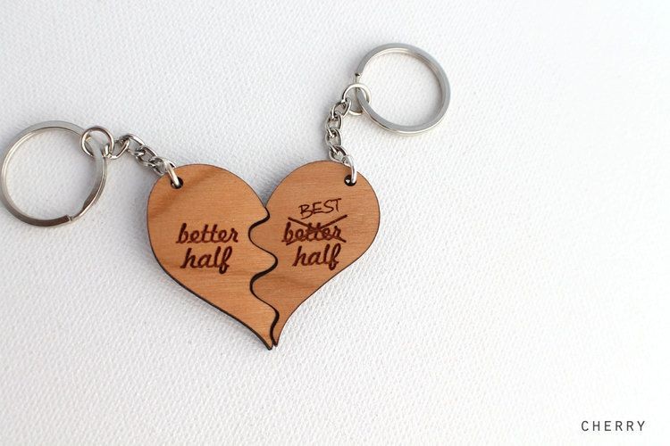 Wooden keychains  - 0 - Souvenirs  on Aster Vender
