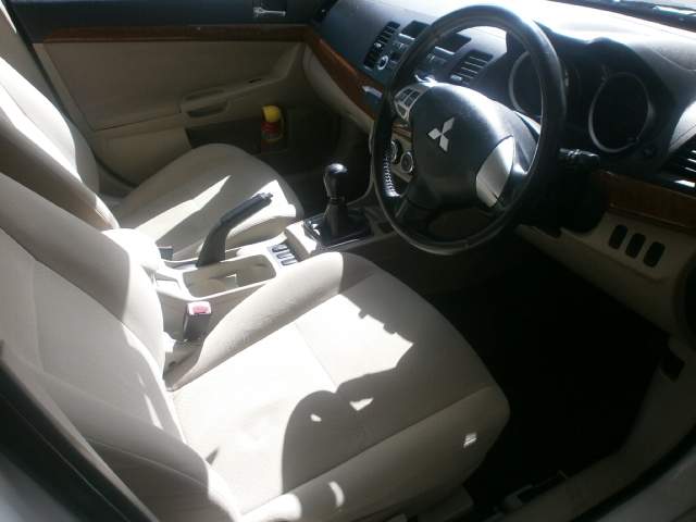 Mitsubishi Lancer Ex  - 2 - Family Cars  on Aster Vender