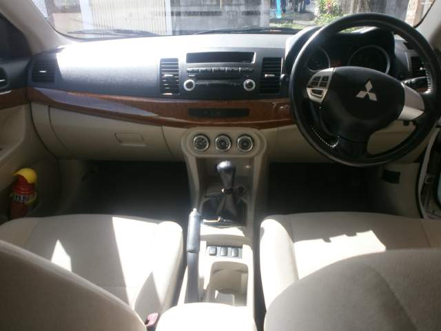 Mitsubishi Lancer Ex  - 4 - Family Cars  on Aster Vender