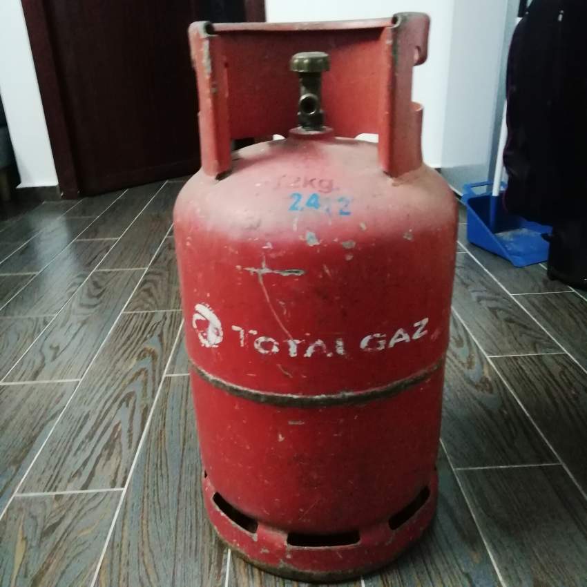 Gas cannister  - 1 - Kitchen appliances  on Aster Vender