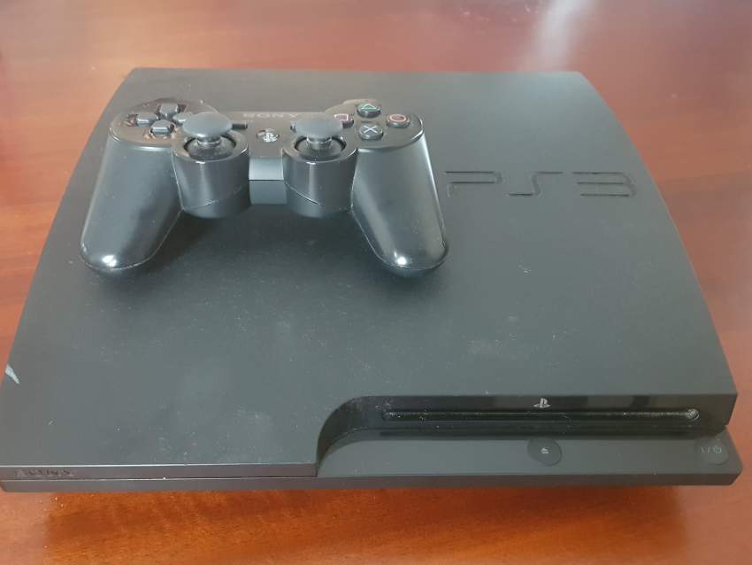 PS3, PS3 controller and 11 games - 0 - PlayStation 3 (PS3)  on Aster Vender