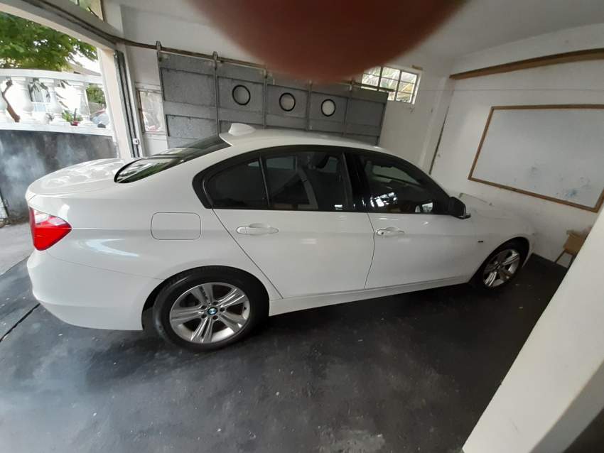 BMW - 316I - 2013 - 3 - Luxury Cars  on Aster Vender