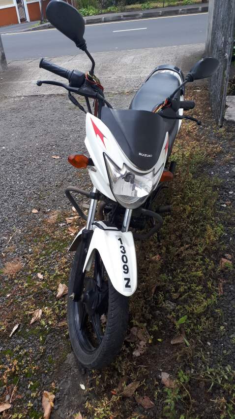 Suzuki Hayate 110 CC - 2 - Roadsters  on Aster Vender
