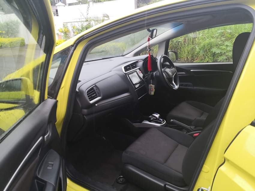 Honda Fit 2013  - 2 - Family Cars  on Aster Vender