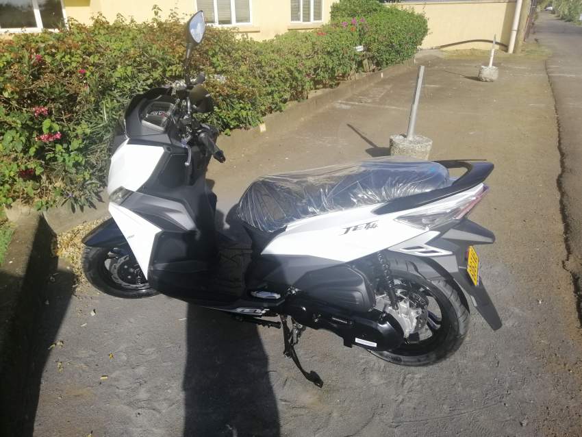 Sym Jet 14 -200cc on Aster Vender