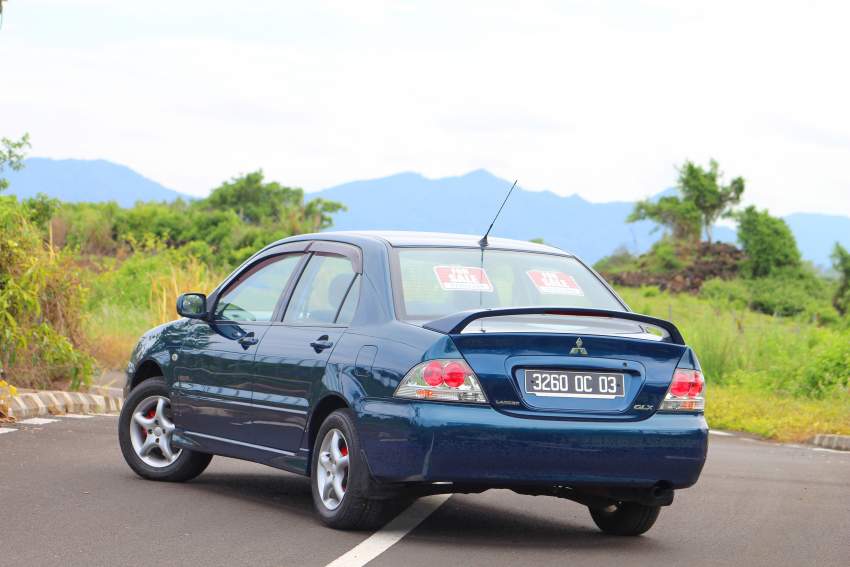 Mitsubishi Lancer GLX - 0 - Family Cars  on Aster Vender