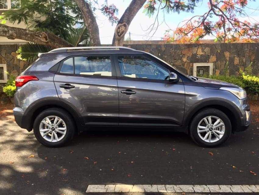 Hyundai - Creta 1.6 2017 - 1 - SUV Cars  on Aster Vender
