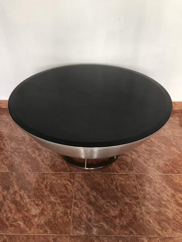 Luxurious Sofa Set - 3 - Sofas couches  on Aster Vender