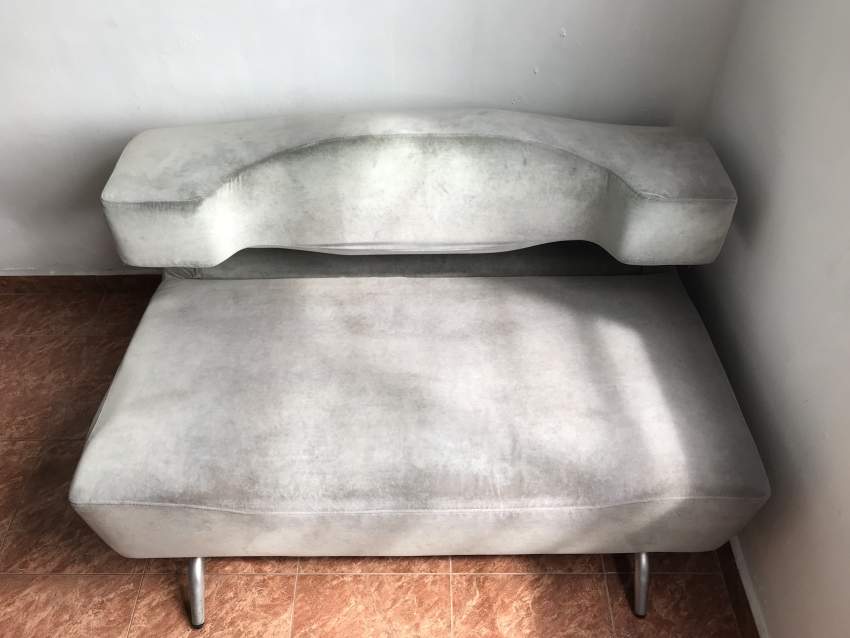 Luxurious Sofa Set - 2 - Sofas couches  on Aster Vender