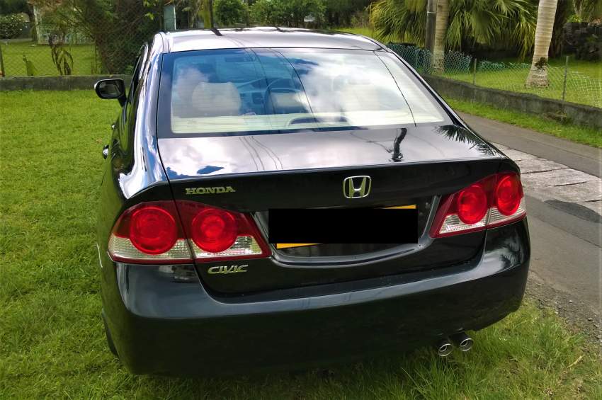 HONDA CIVIC - 1 - Family Cars  on Aster Vender