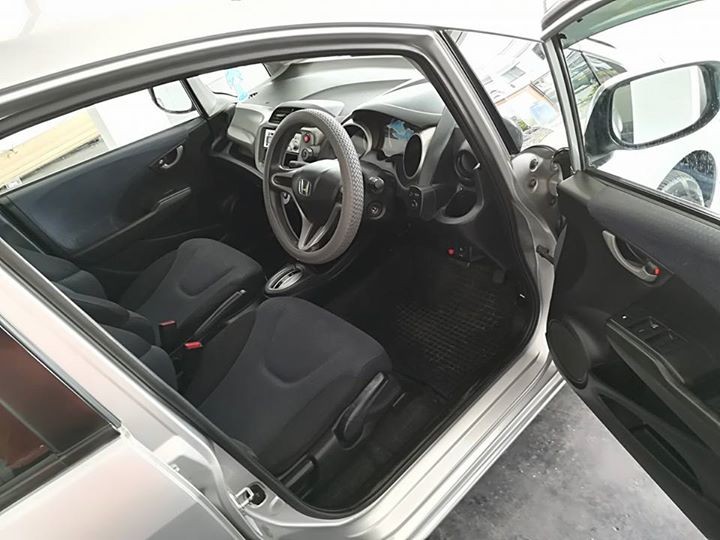 URGENT SALE. HONDA FIT ZX 08 SOLE OWNER AUTOMATIC  - 5 - Family Cars  on Aster Vender