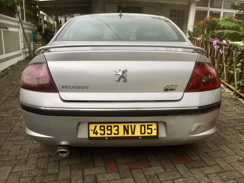 Peugeot 407 - 1 - Family Cars  on Aster Vender