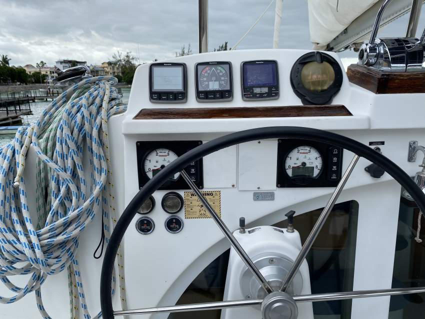 Lagoon 380 - 5 - Boats  on Aster Vender