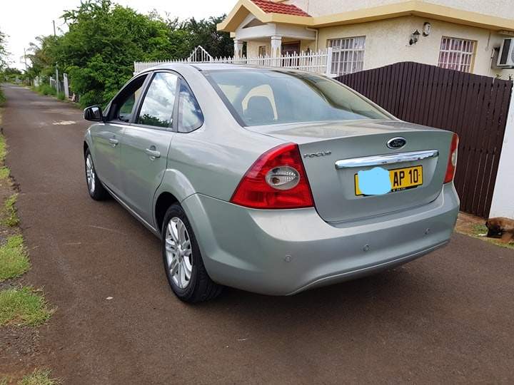 Ford Focus - 2 - Family Cars  on Aster Vender