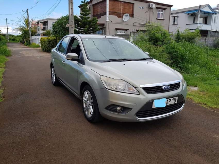 Ford Focus - 3 - Family Cars  on Aster Vender