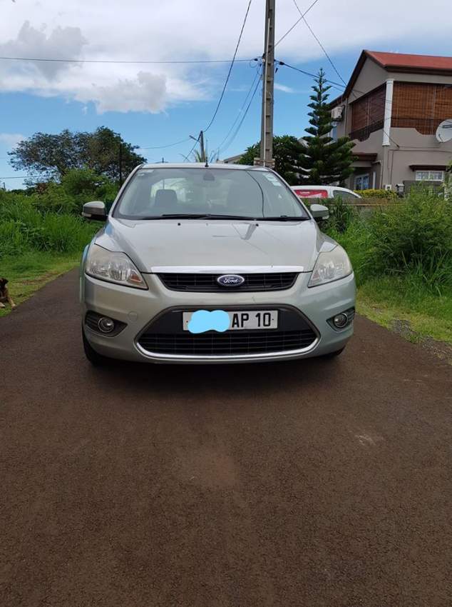 Ford Focus - 0 - Family Cars  on Aster Vender