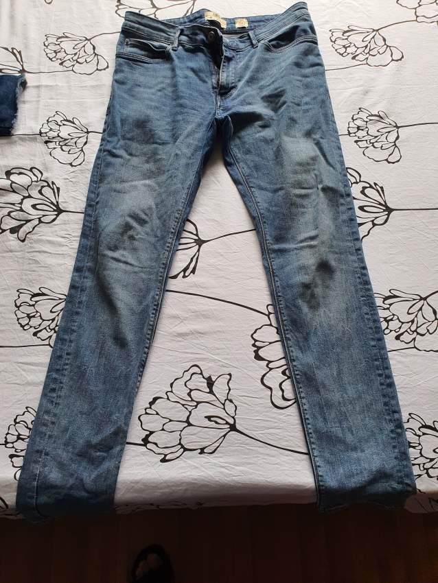 Celio skinny fit jeans size 32/33 on Aster Vender