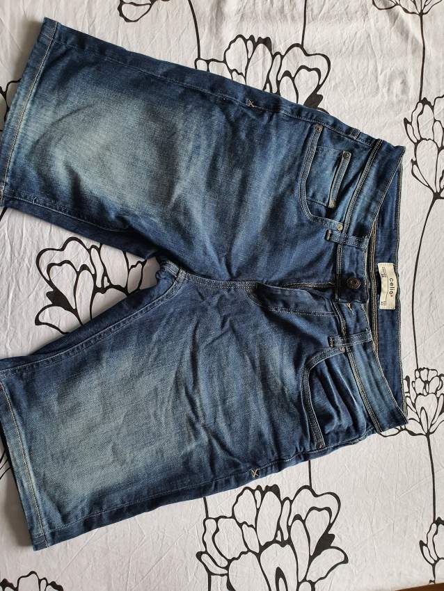 Celio denim shorts size 32/33 on Aster Vender