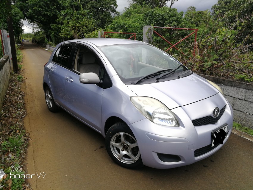 Toyota Vitz 09 - 0 - Compact cars  on Aster Vender