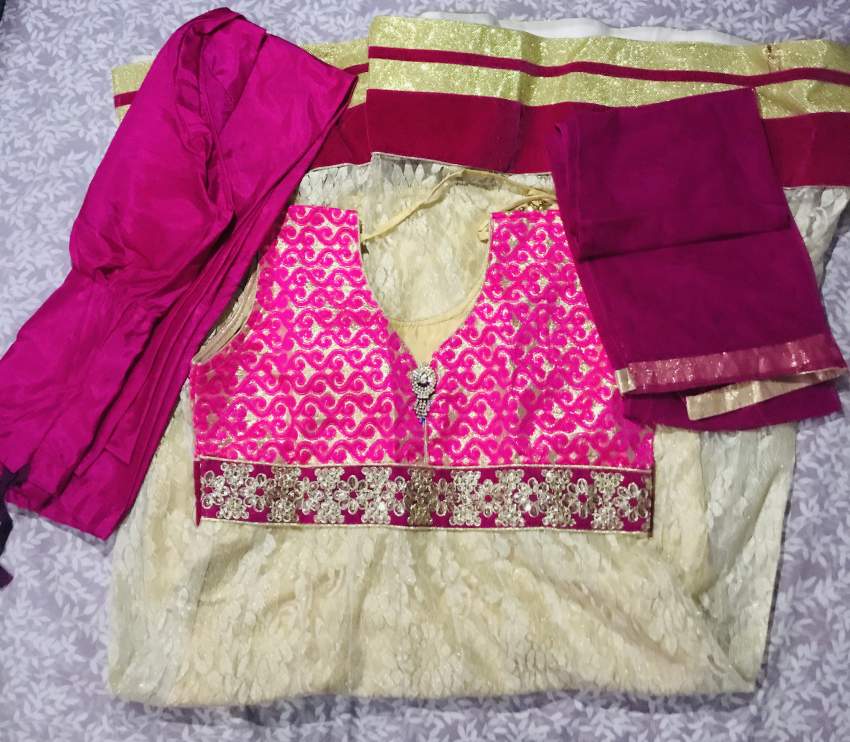 Churidar  - 4 - Indian dresses  on Aster Vender