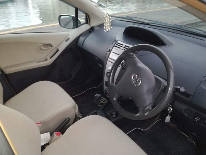 Toyota vitz - 1 - Compact cars  on Aster Vender