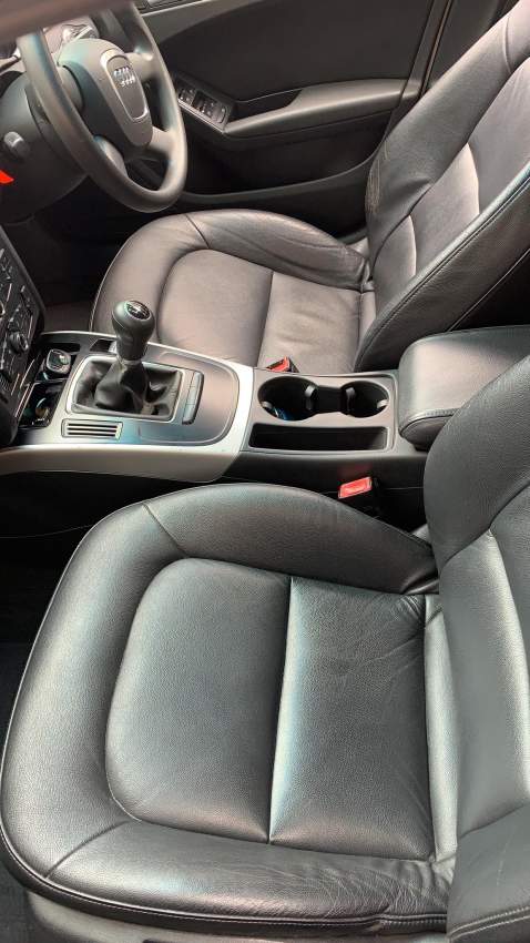 Audi A4 tfsi 1.8 turbo Annee 2012  - 1 - Luxury Cars  on Aster Vender