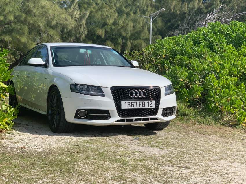 Audi A4 tfsi 1.8 turbo Annee 2012  - 2 - Luxury Cars  on Aster Vender