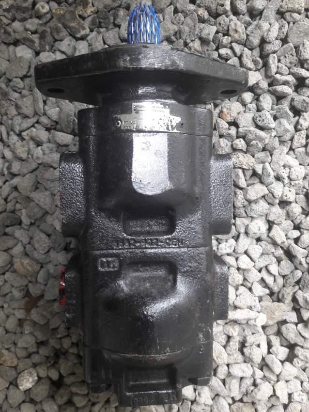 Pompe JCB - 0 - Spare Part  on Aster Vender