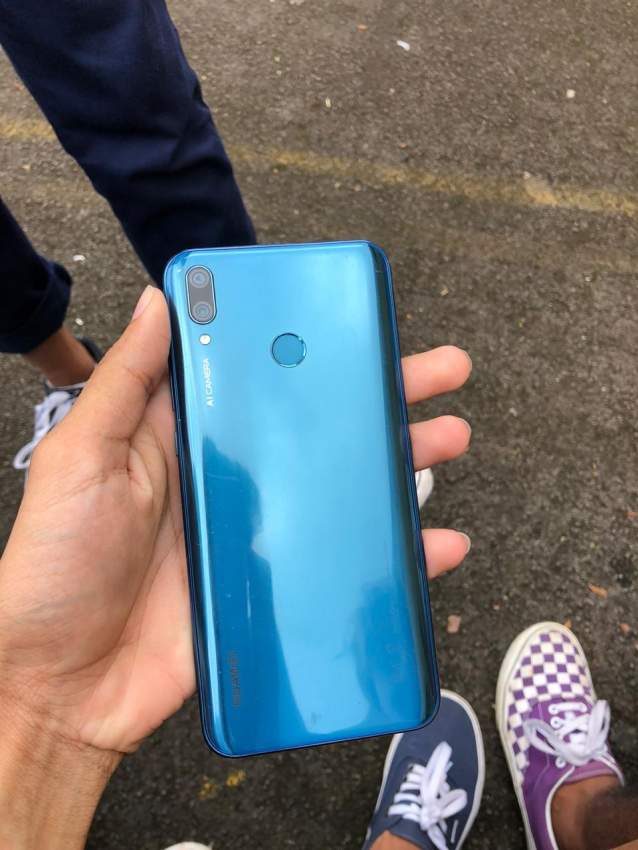 Huawei Y9 - 0 - Huawei Phones  on Aster Vender