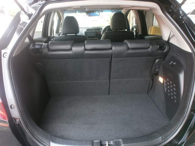 HONDA FIT HYBRID L PACKAGE  - 2 - Family Cars  on Aster Vender