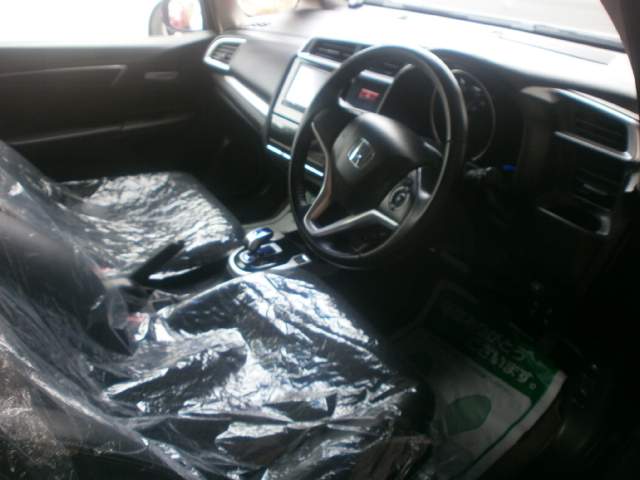 HONDA FIT HYBRID L PACKAGE  - 3 - Family Cars  on Aster Vender