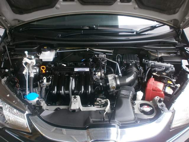 HONDA FIT HYBRID L PACKAGE  - 6 - Family Cars  on Aster Vender