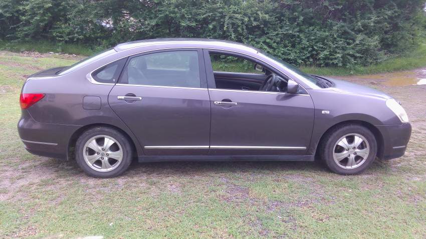 vends nissan bluebird - 1 - Luxury Cars  on Aster Vender