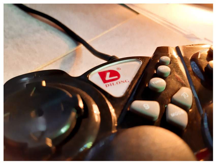 manette de jeu pour pc - 3 - Other Indoor Sports & Games  on Aster Vender