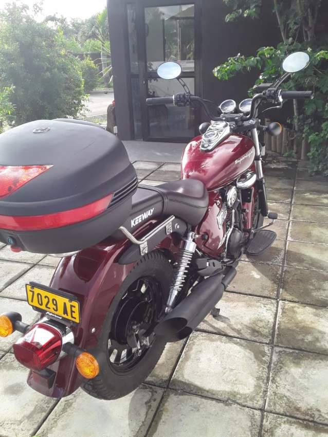 Vente d'une superbe moto neuve - 2 - Cruisers & Choppers  on Aster Vender