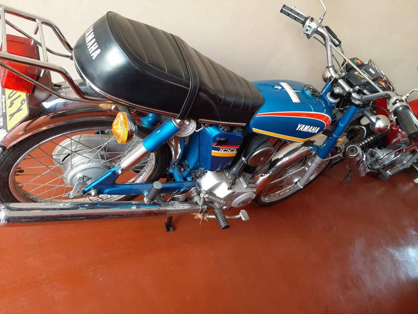 Yamaha YBR125 - 2 - Roadsters  on Aster Vender